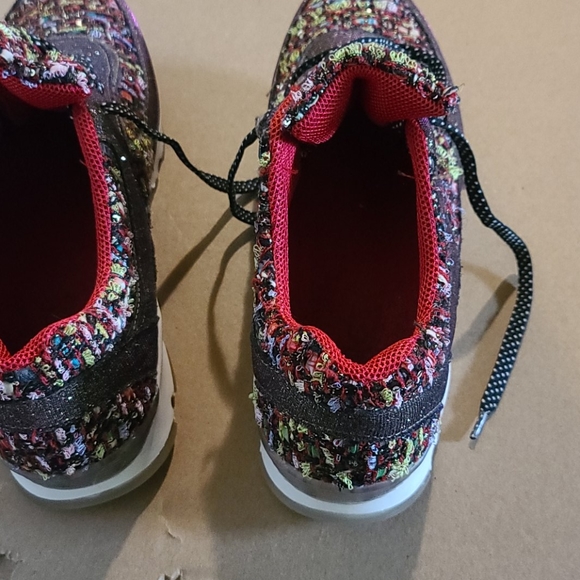 Rouge - Picture 3 of 3